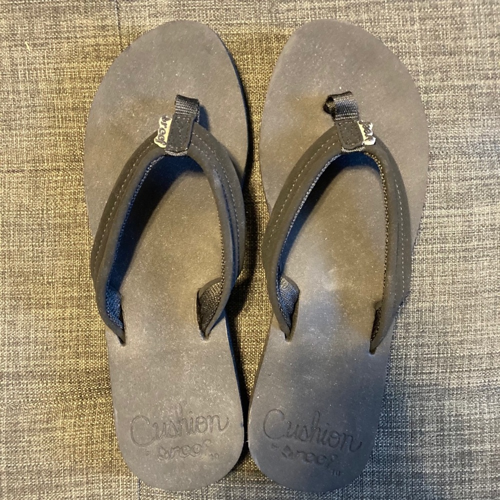 NWOT Reef Flip Flops